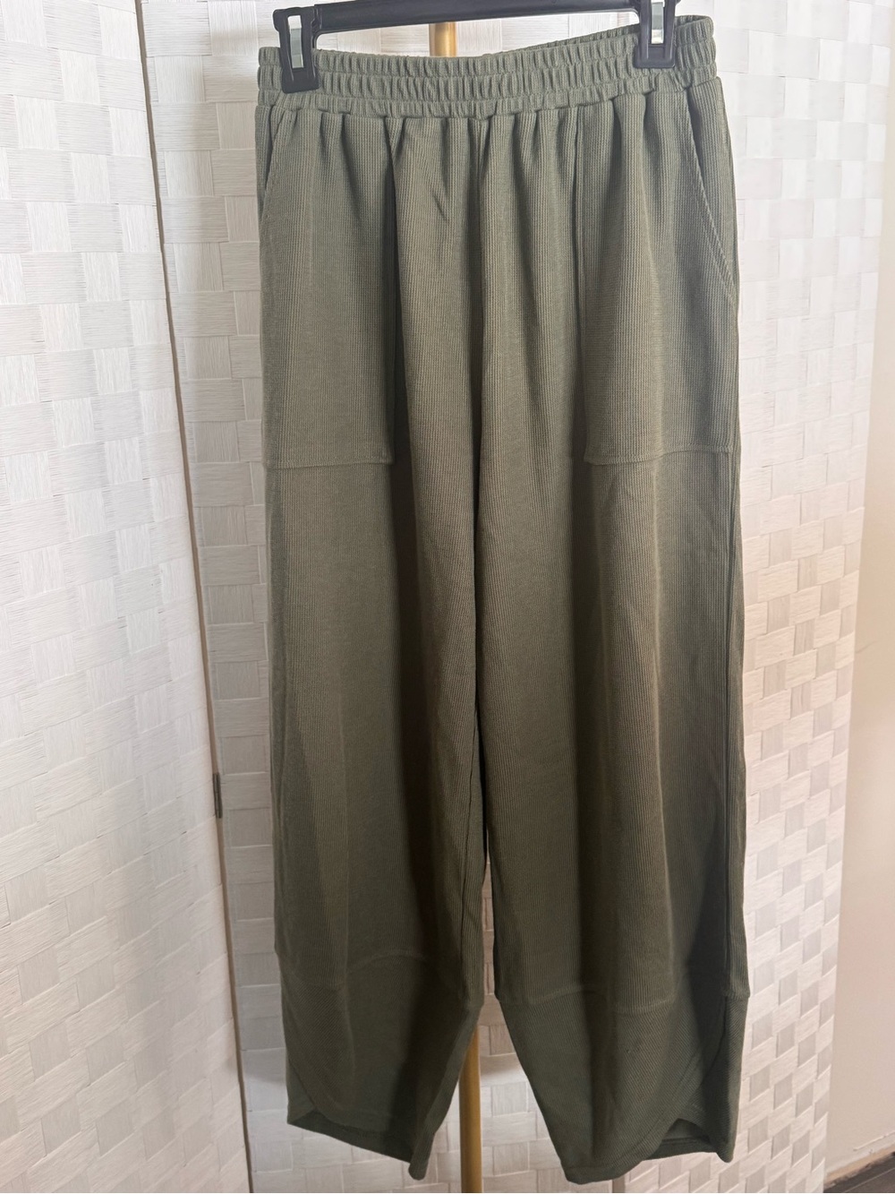 Olive Green Ribbed Elastic-Waist Wide Leg Pants